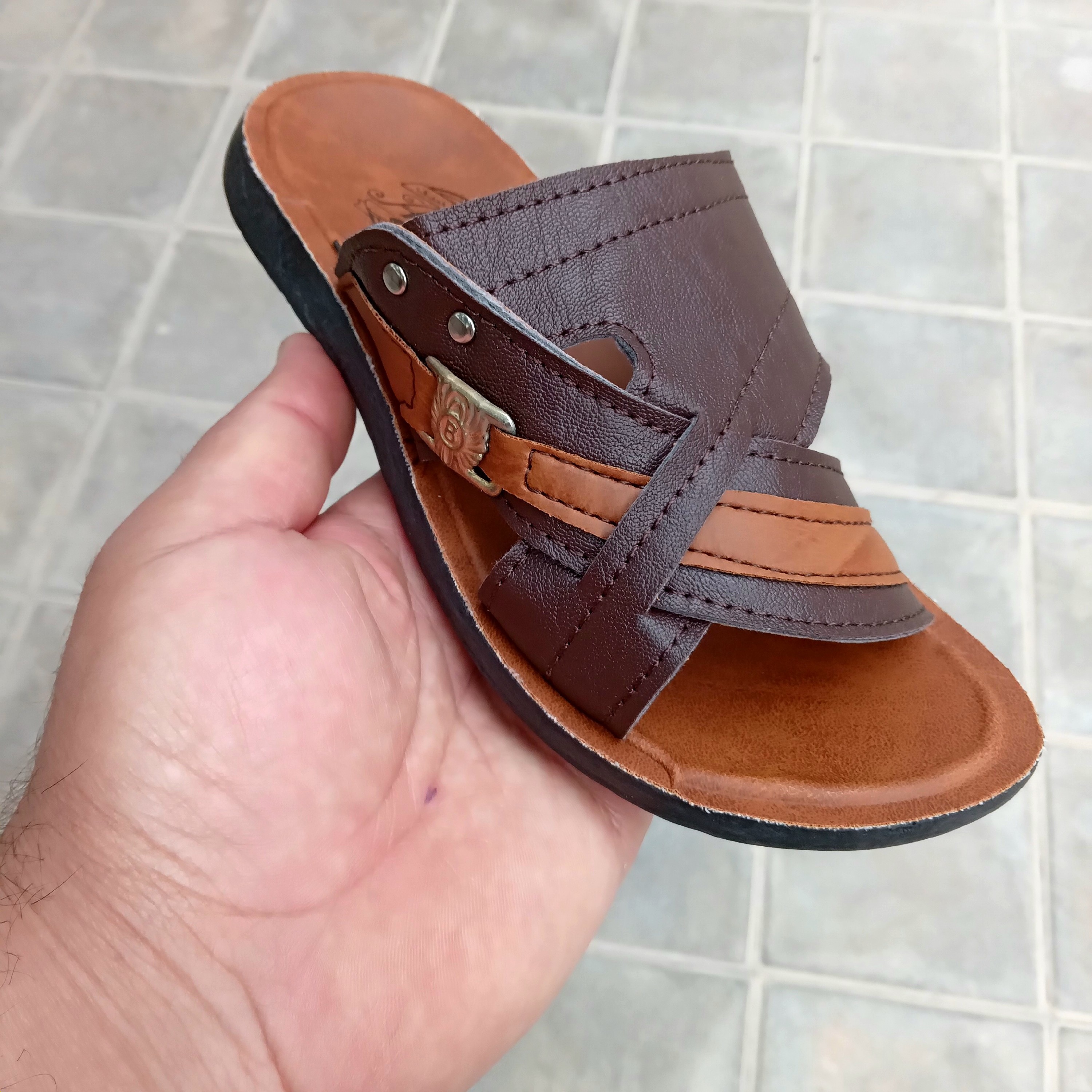 صندل دمپایی پسرانه چرم صنعتی سایز 35 تا 39