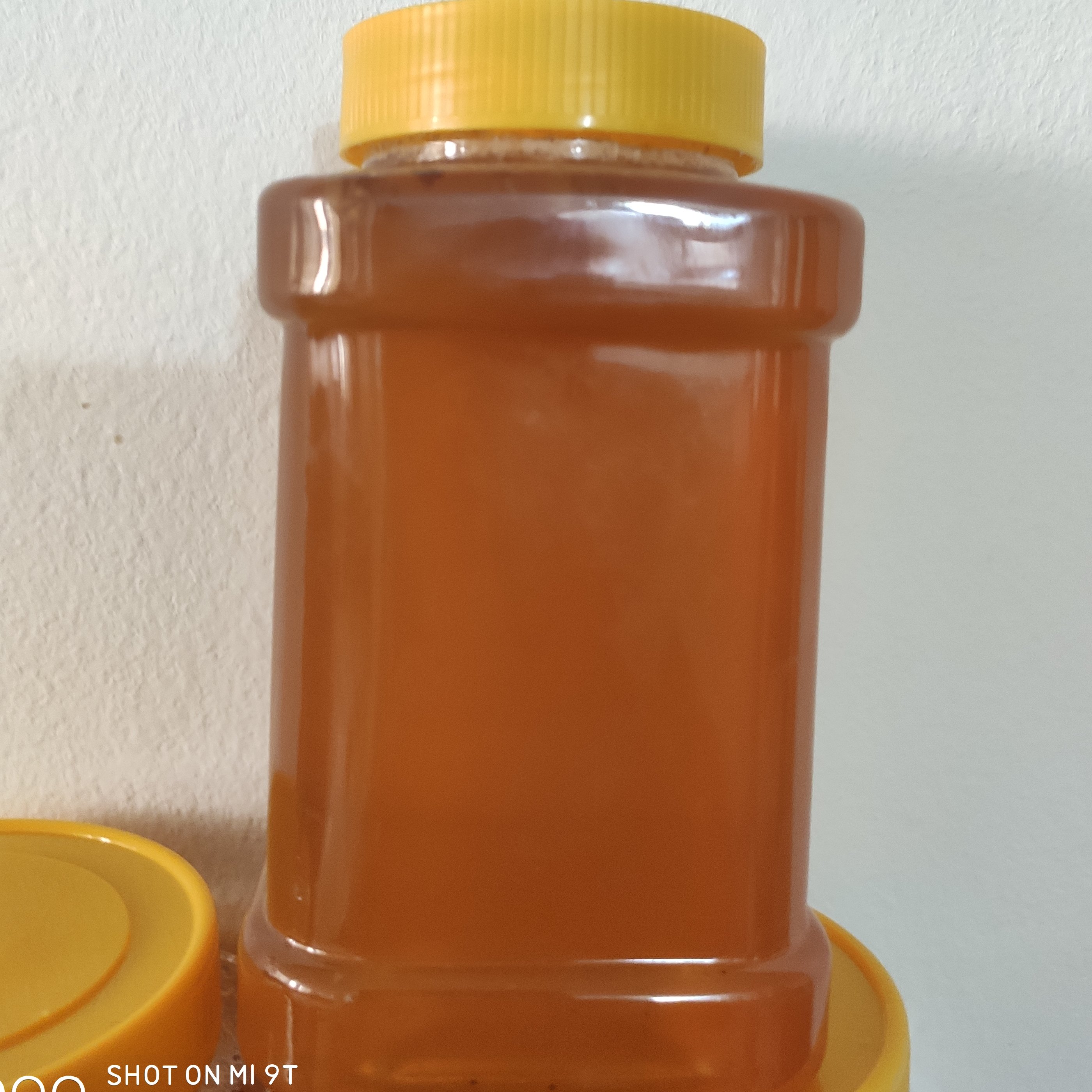 عسل یونجه دوکیلویی
