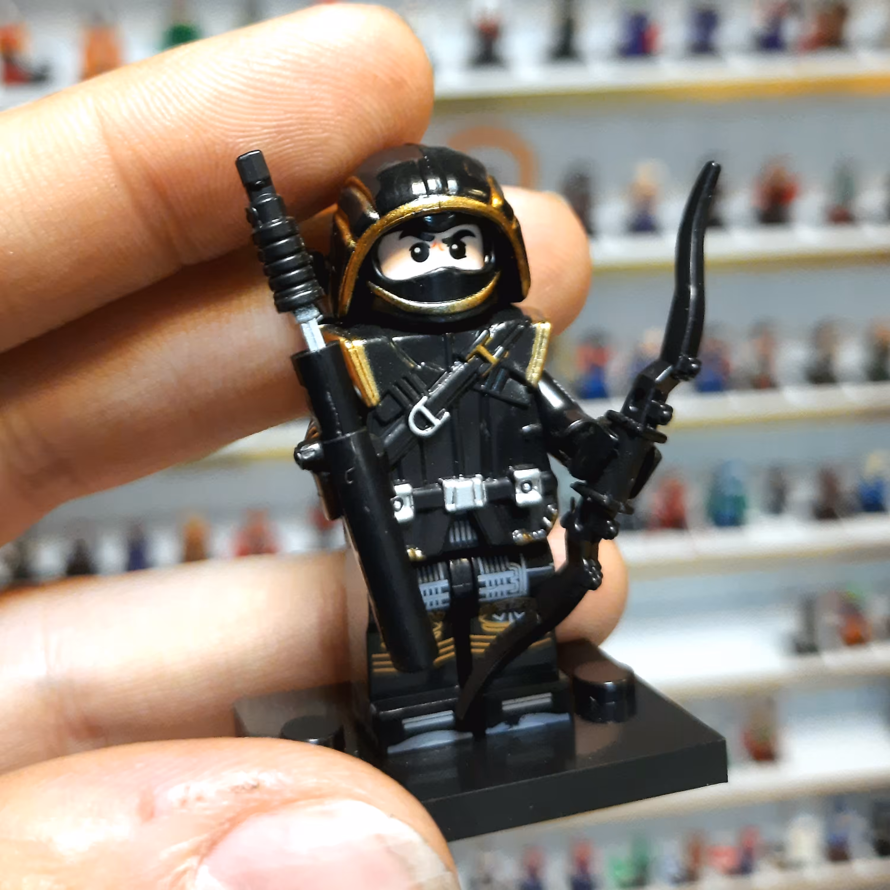 لگو هاکای کلکسیونی با زره برجسته و مخصوص تیر و کمان و شمشیر با قابلیت در آمدن از غلاف شمشیر