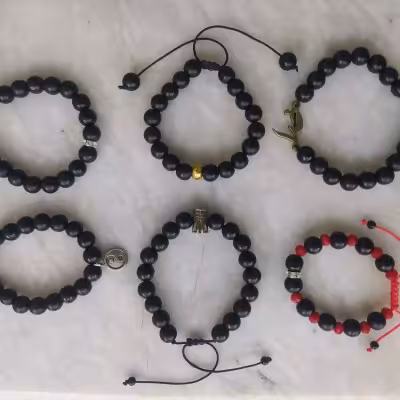 دستبند انیکس مشکی