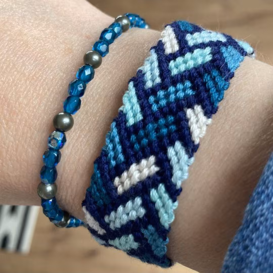 دستبند طرح گیسو