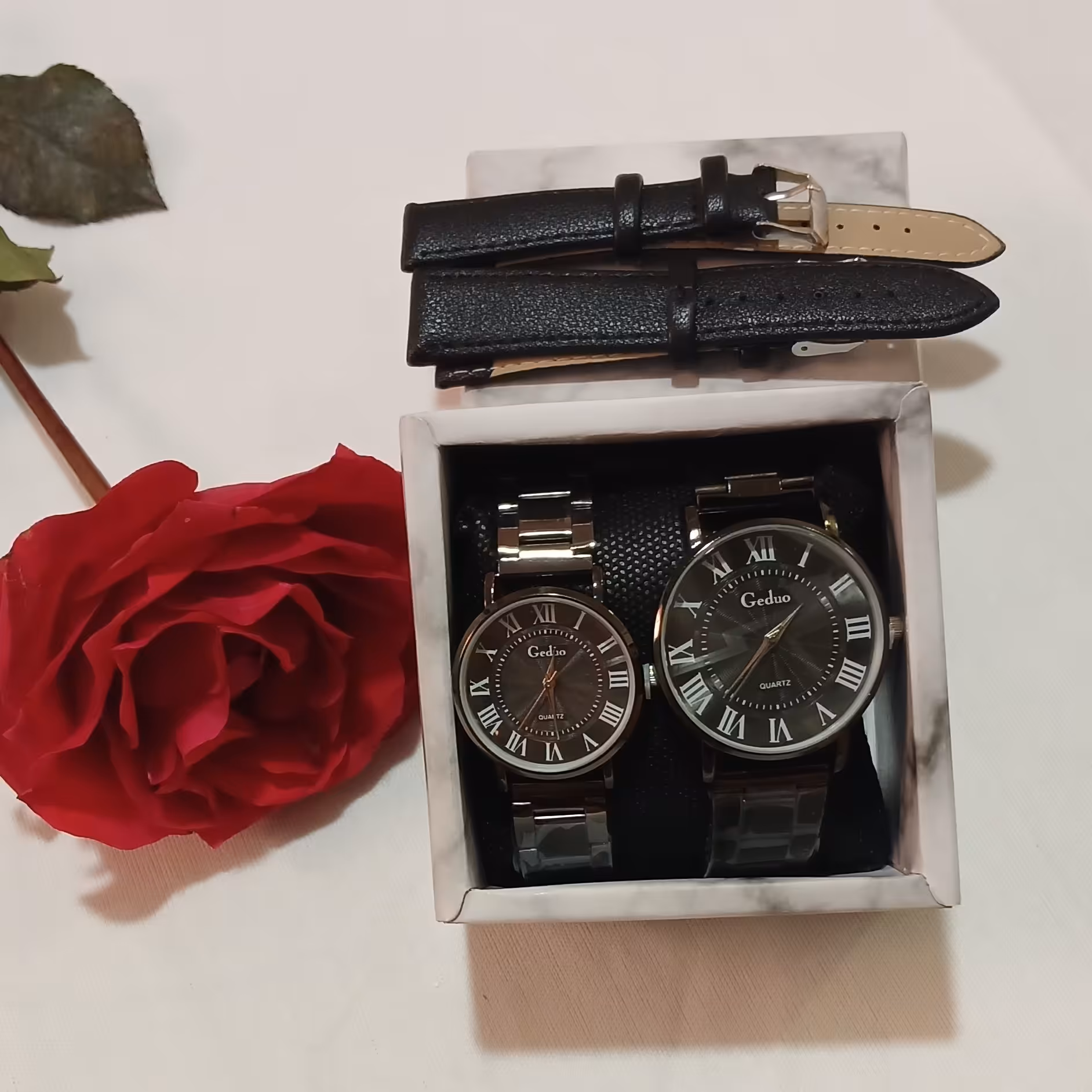 ساعت  ست مردانه و زنانه بند فلزی 