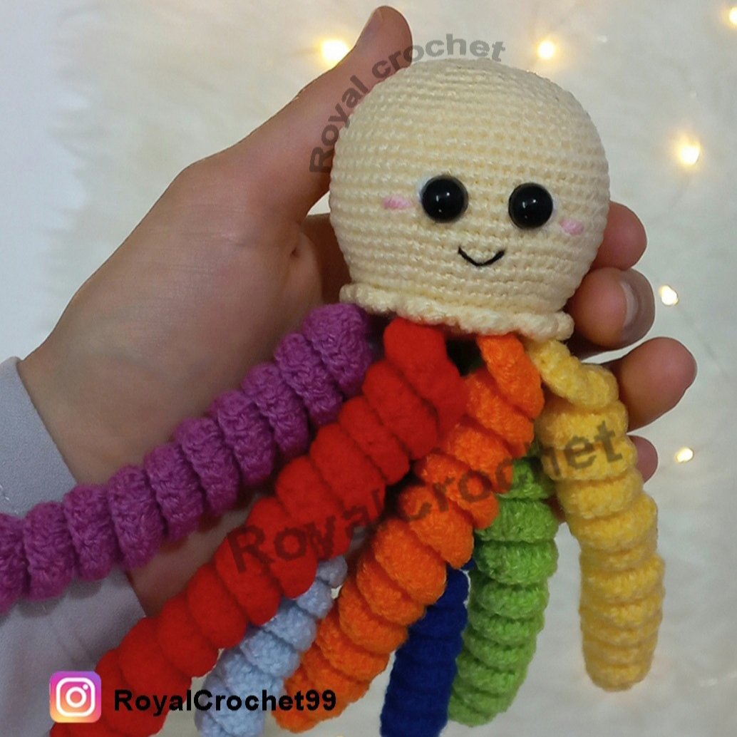 جغجغه و عروسک هشت پا