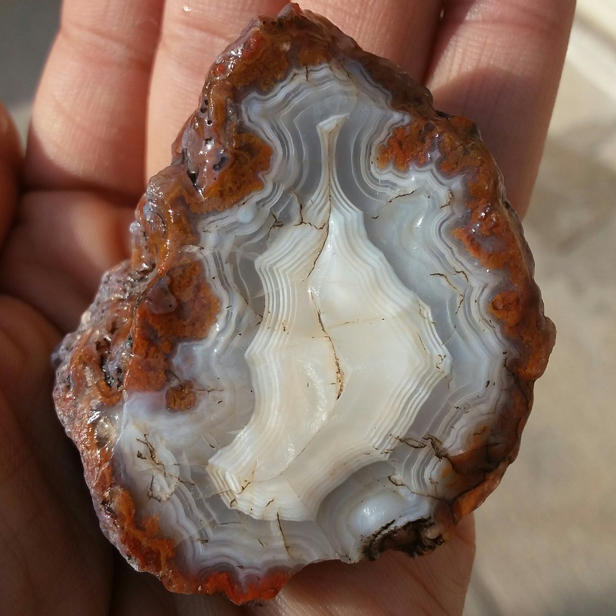 سنگ راف عقیق سلیمانی 3 بعدی رنگی منظره دار  محشر صد در صد طبیعی شاهکار خلقت 
با قابلیت ساخت چند نگین فوق العاده زیبا