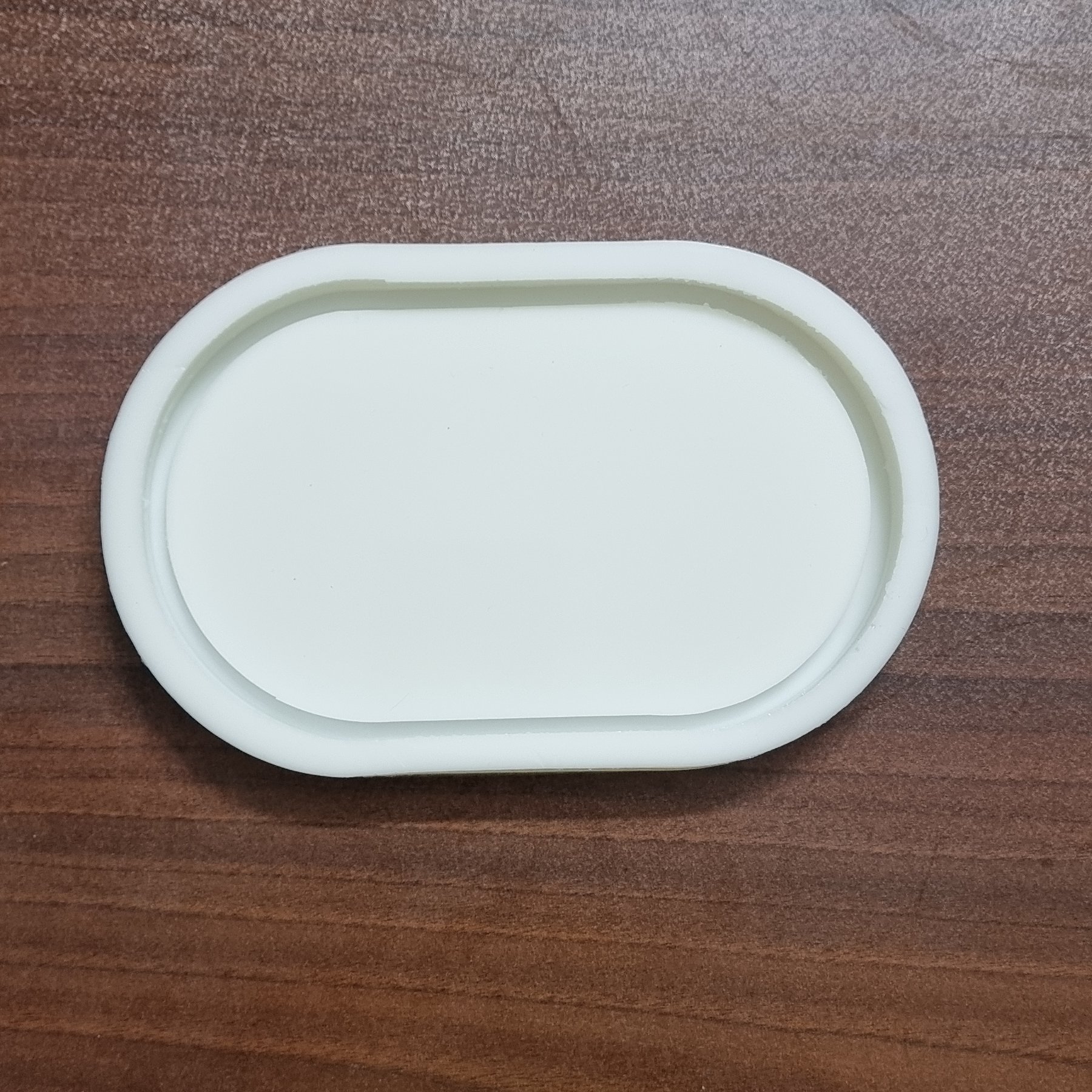 قالب سیلیکونی بیضی لبه دار (خط دار )کوچک ابعاد10.5در17.5در0.6 سانتی متر