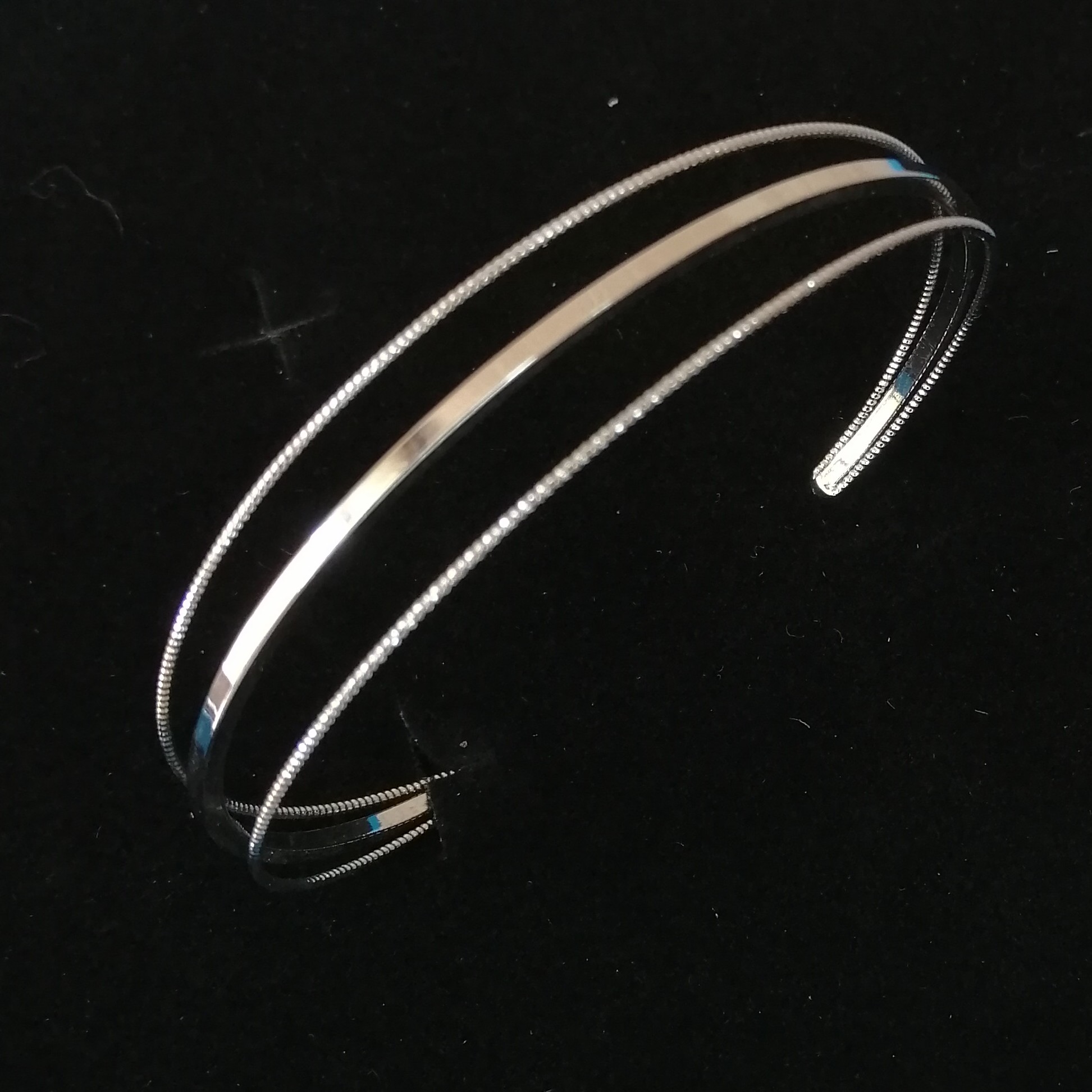 دستبند النگویی ظریف