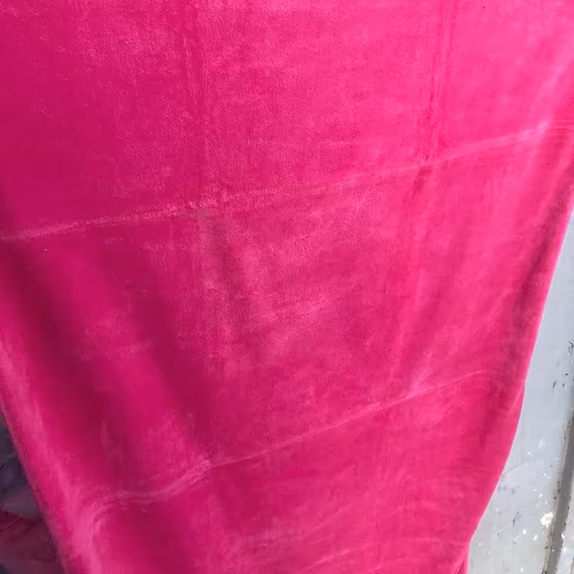 حوله حمامی استخری  نانو میکروفایبرارسال رایگان  ابعاد140در70طرح ساده رنگی جذب اب چند برابر نرم لطیف  