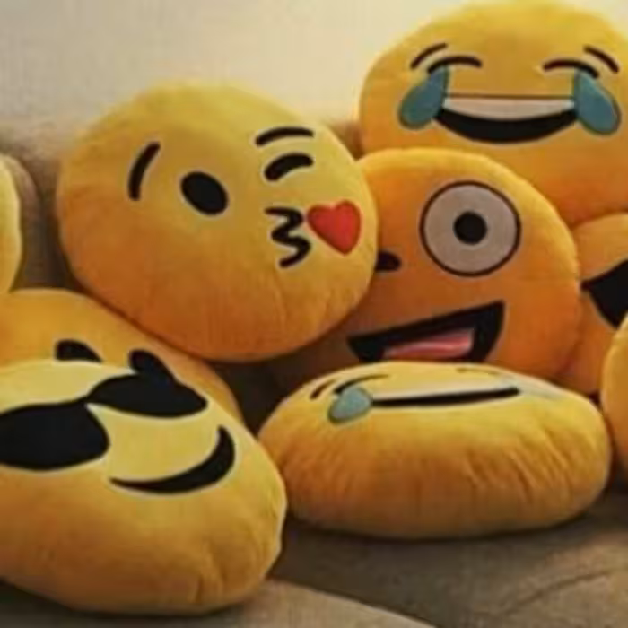 کاور کوسن ایموجی
