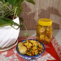 ترشی مخلوط  خانگی 700 گرمی