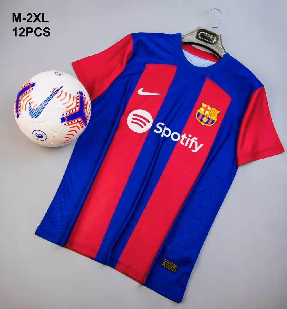 کیت اول بارسلونا 2023-2024 ورژن پلیر (بازیکن)