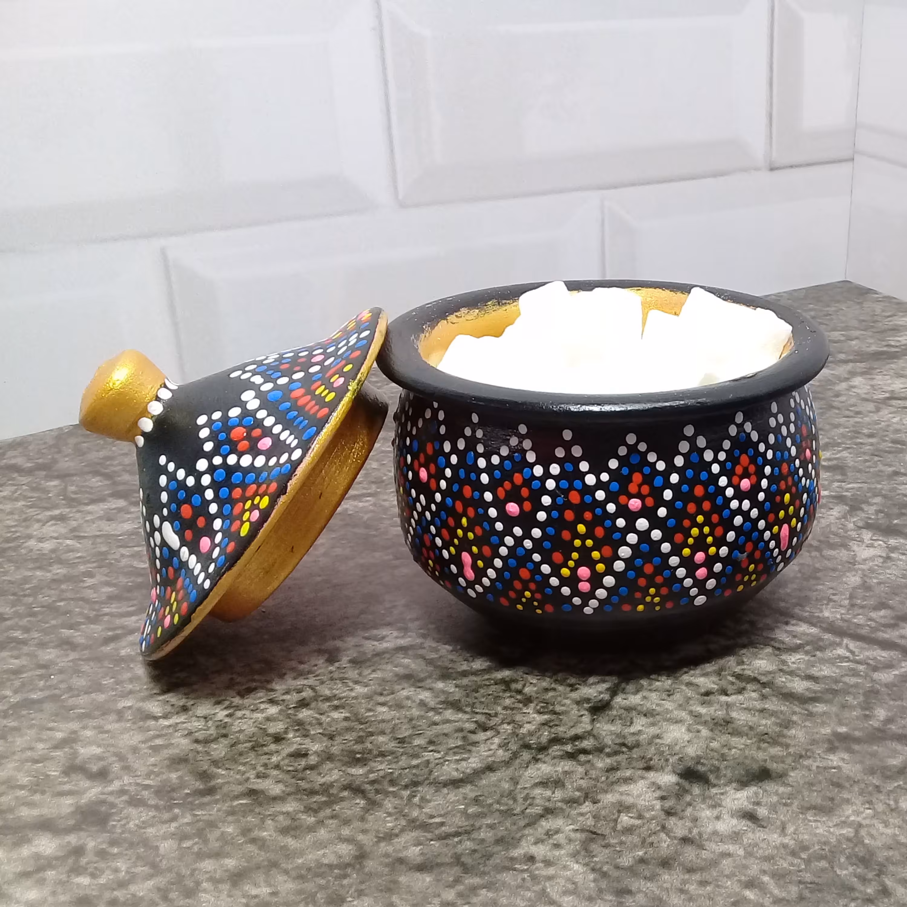 قندان سفالی نقطه کوبی شده هنر دست پذیرایی 