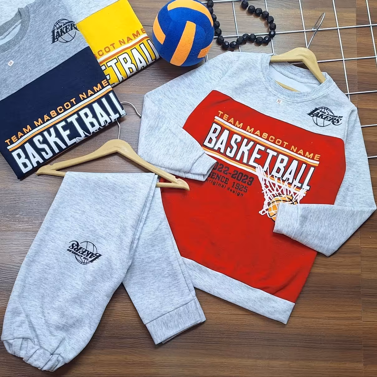 بلوز و شلوار پاییزه پسرانه طرح جذاب بستکبال از سن 6 تا 10 سال 