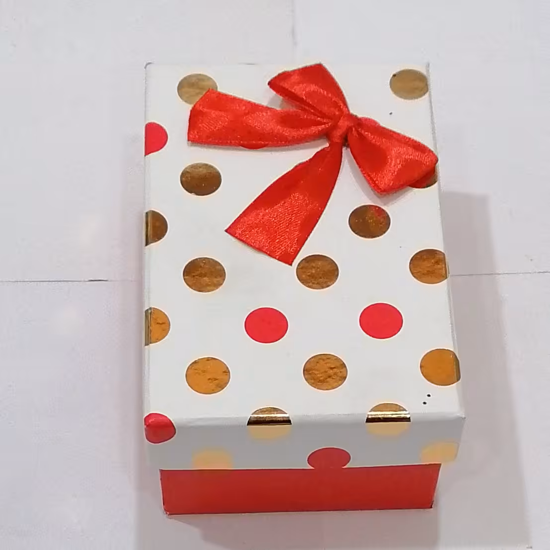 جعبه کادویی مستطیل خالدار سایز 1