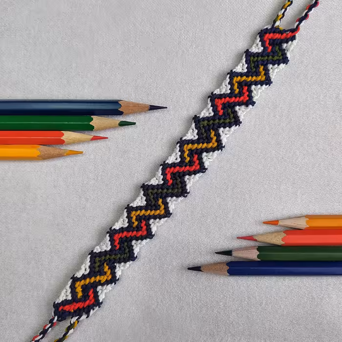 دستبند دوستی اسپرت طرح زیگزاگ دست باف   