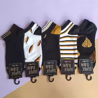 جوراب زنانه و مردانه و بچگانه