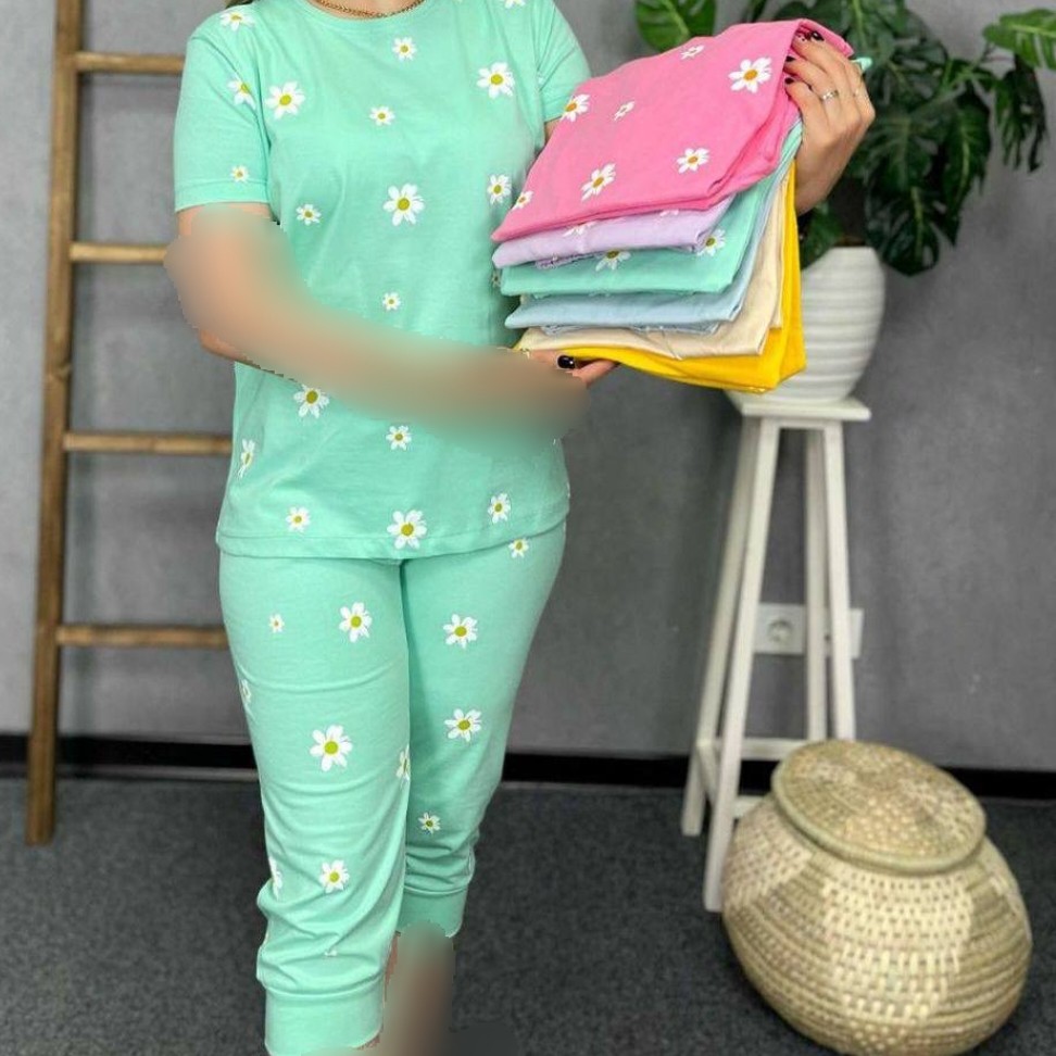 تیشرت وشلوار ک چاپ بابونه