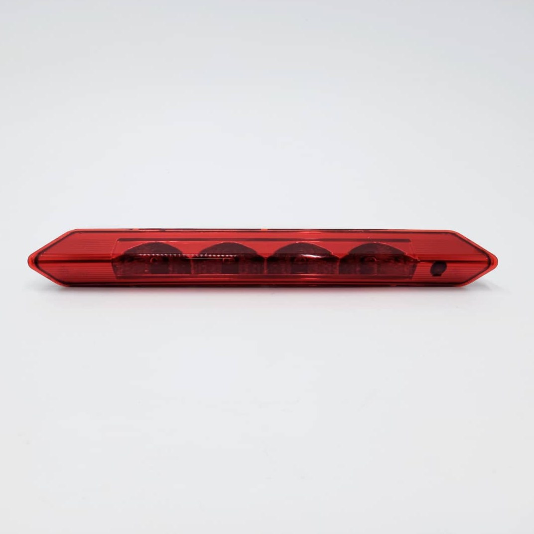 چراغ ترمز سوم تیبا 2 هاچ بک جمع ساز  با لامپ و سوکت  ( چراغ استپ بالای صندوق )