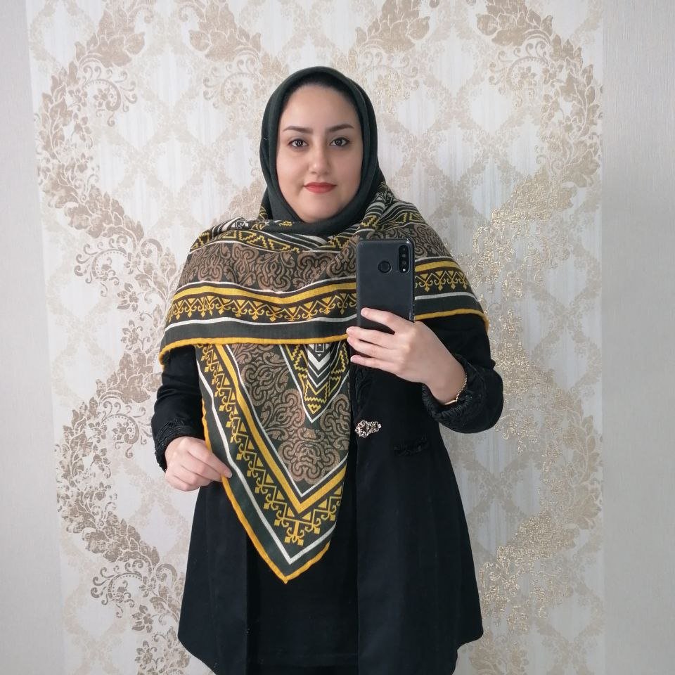 روسری نخی حاشیه دار سبز