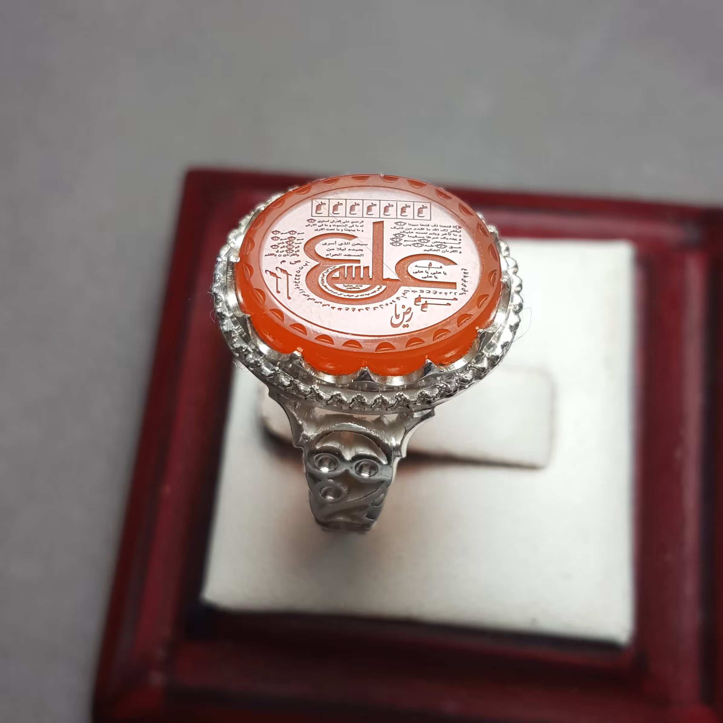 انگشتر عقیق کوچک زیبا