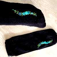 جوراب گلدوزی با دست طرح بهاره فیروزه ای