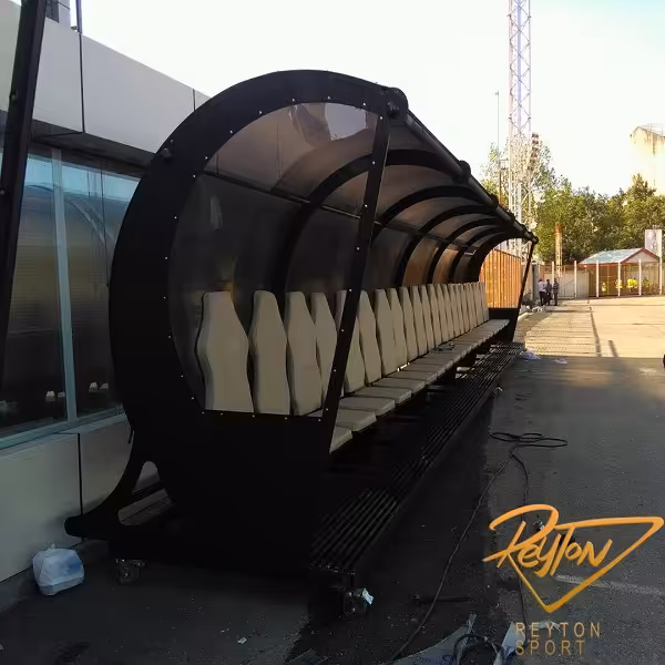 نیمکت ذخیره بازیکنان