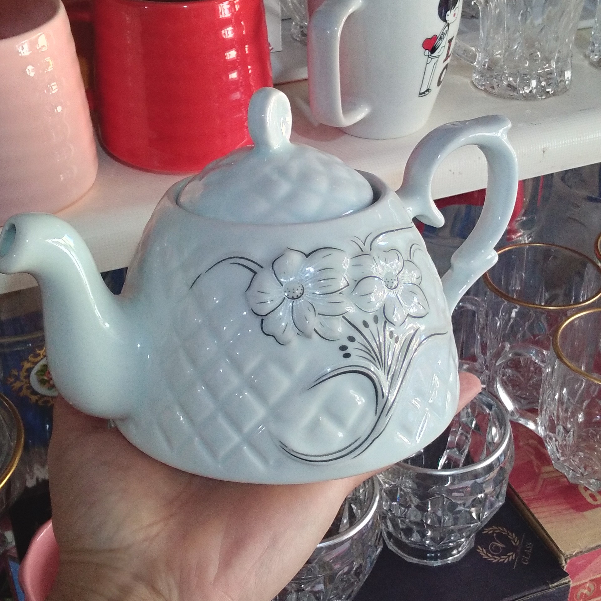 قوری چینی طرح دار