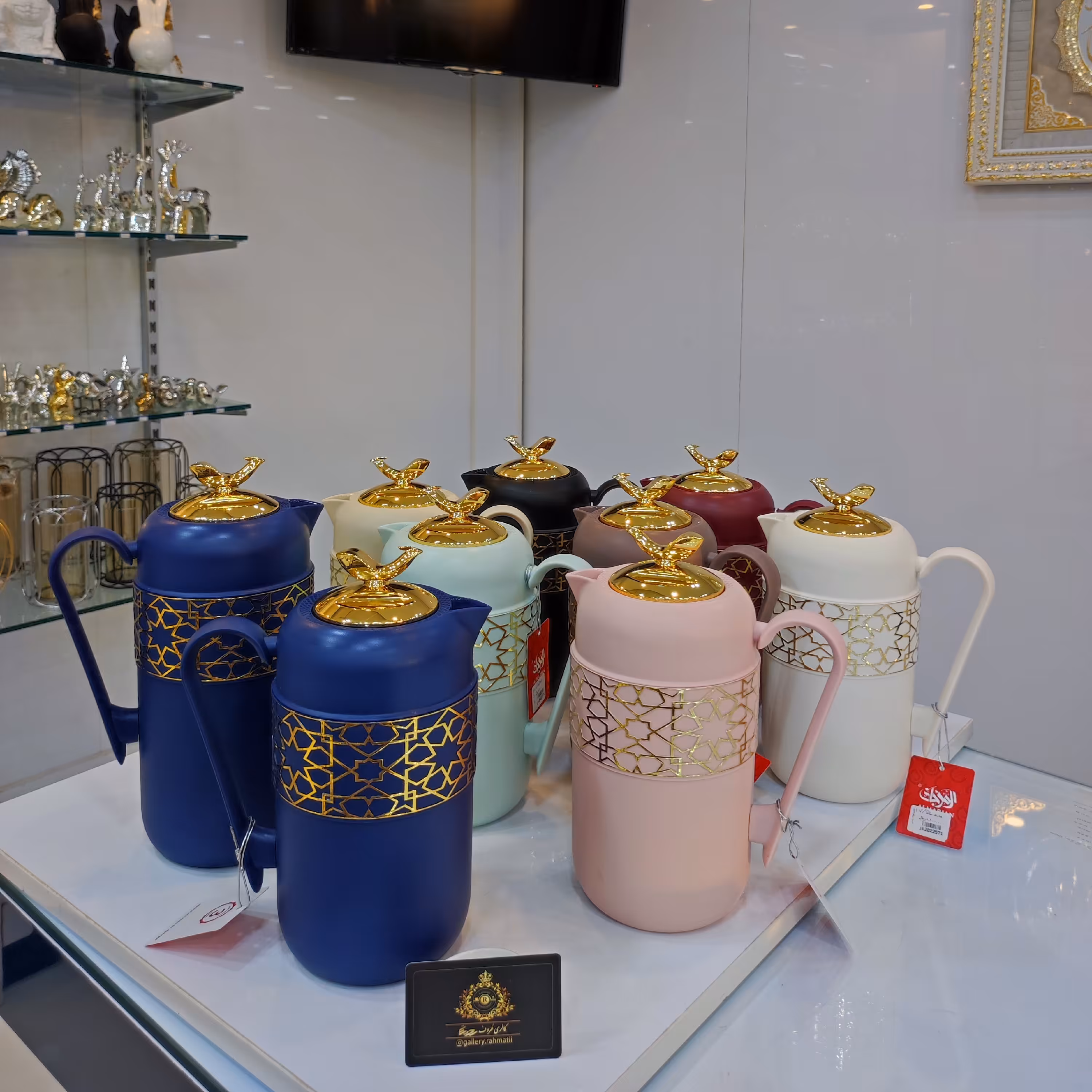 فلاسک جفت بدنه پلاستیک با شیشه صورتی 