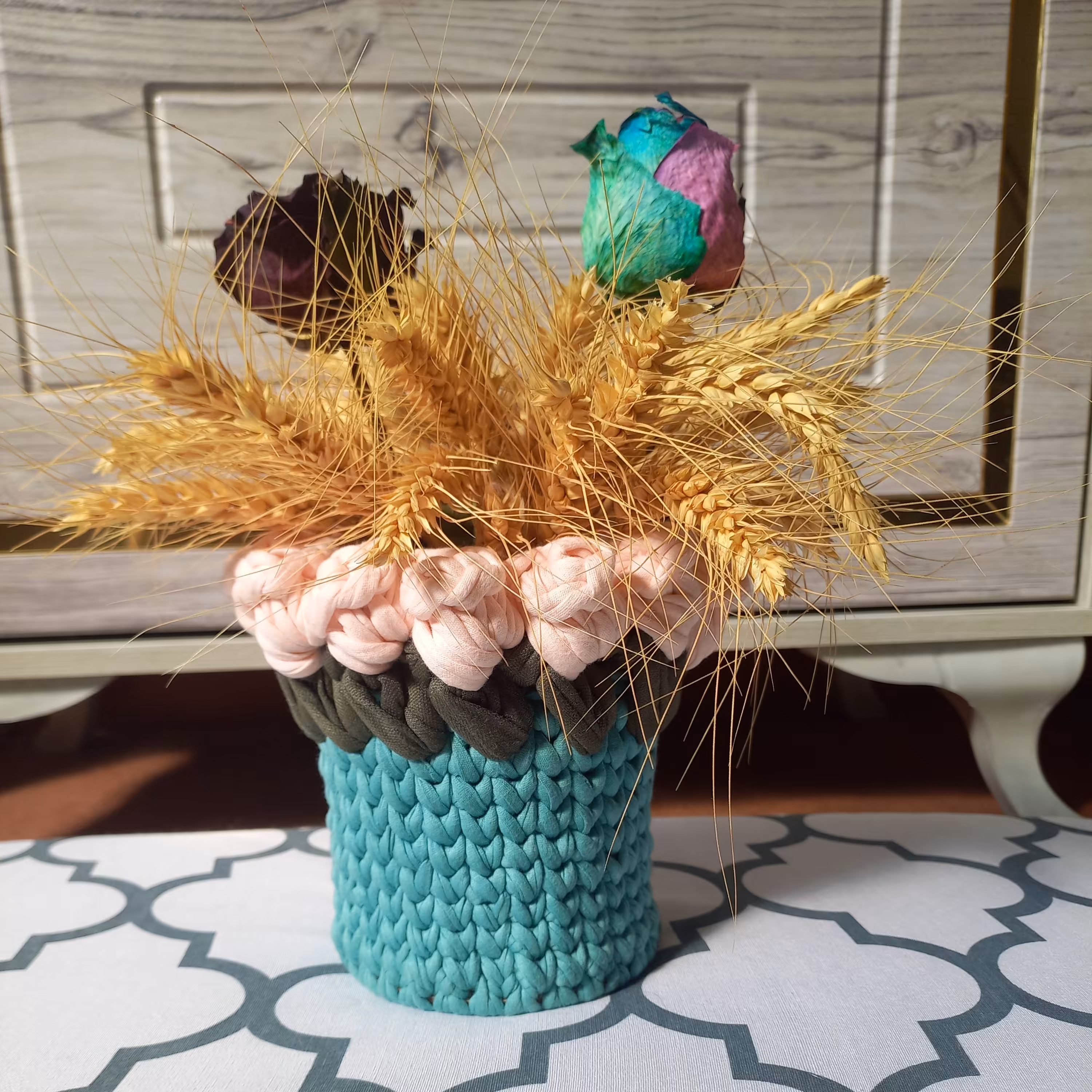  گلدان تریکو گل لاله