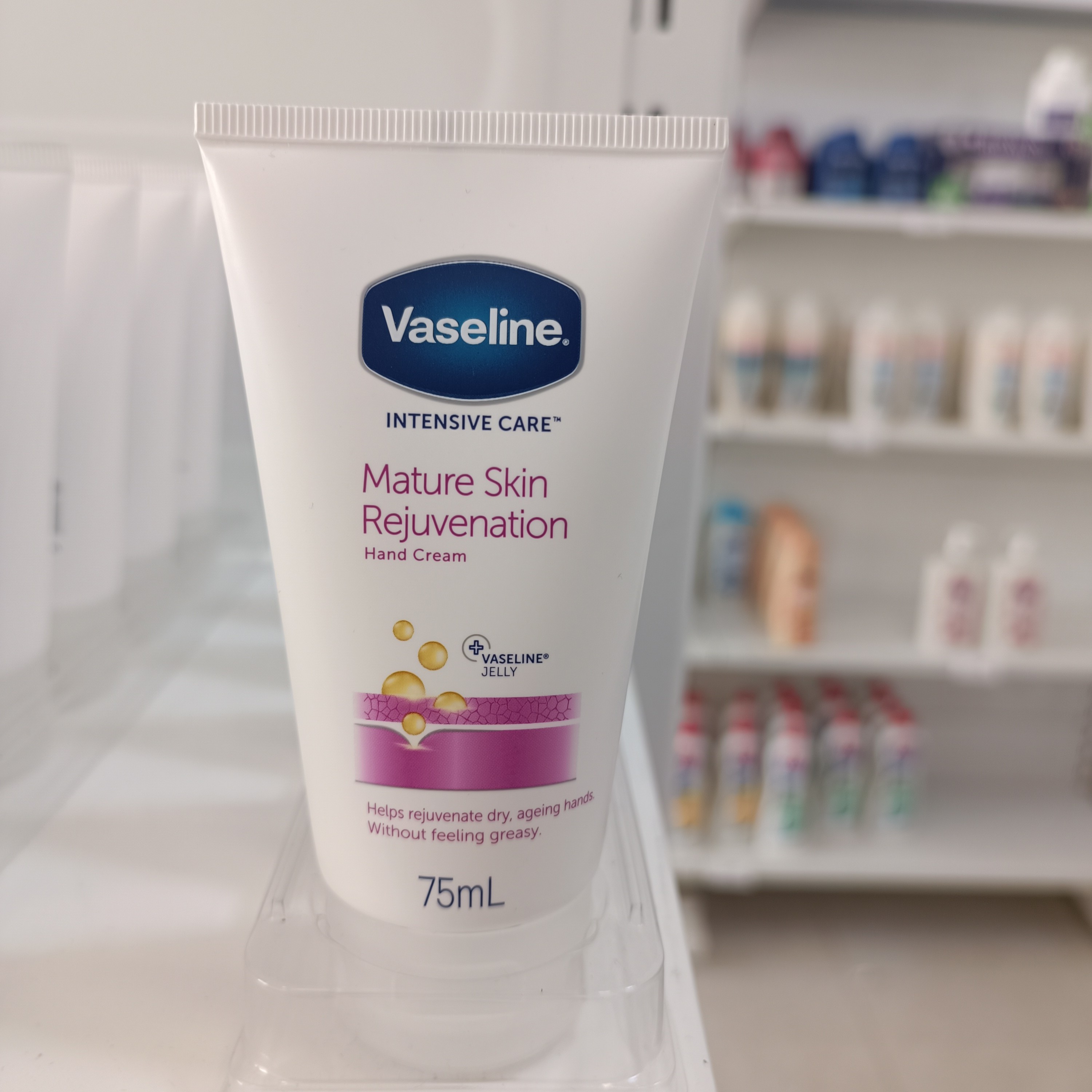 کرم دست کلاژن ساز وازلین Vaseline