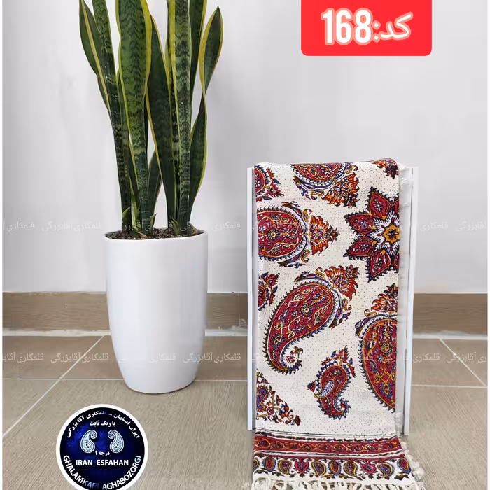 کد 168 رومیزی و سفره 4نفره قلمکار  سایز یک در یک طرح عروسکی رنگ صورتی کیفیت اعلا تضمینی فقط184000 تومن 