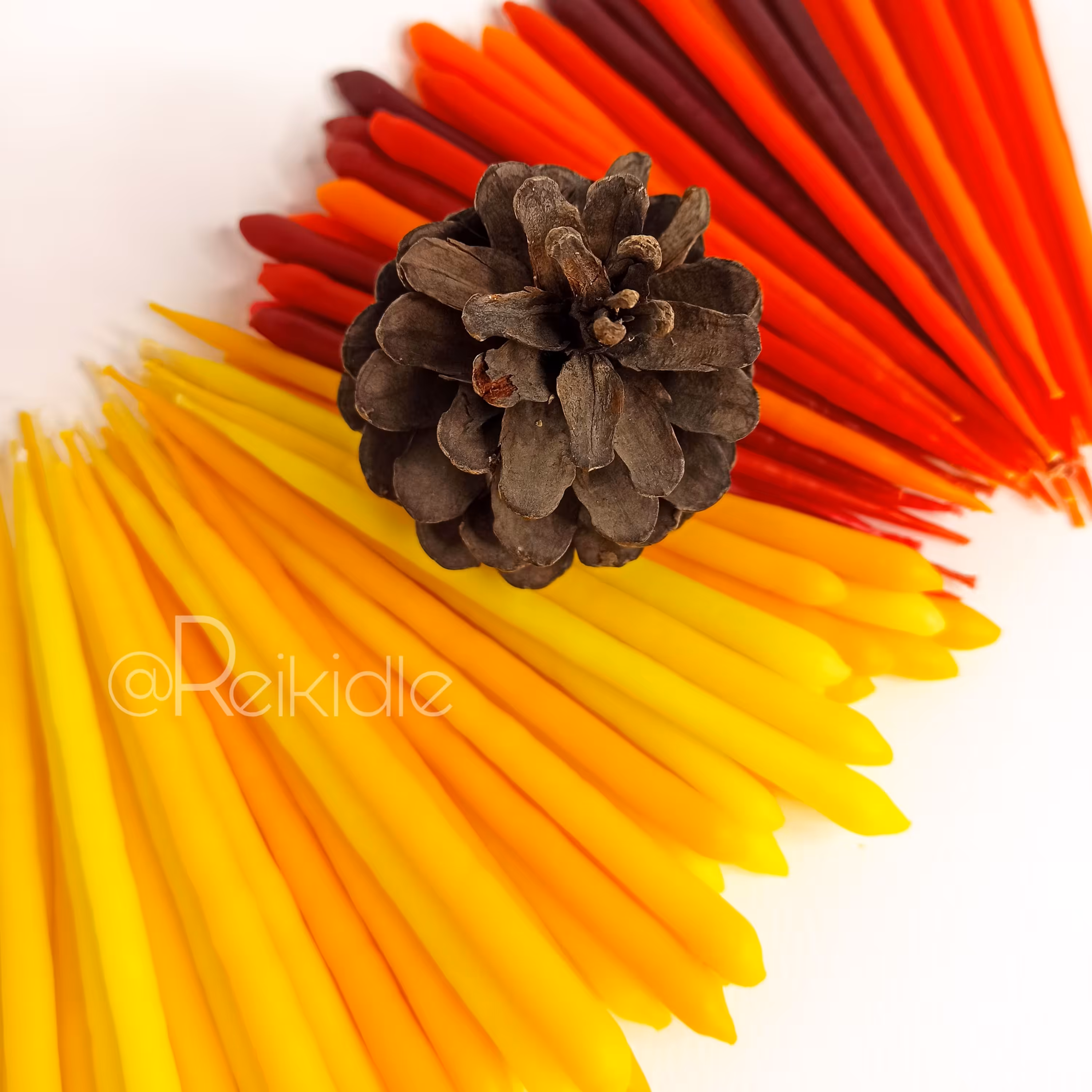 پک 50 عددی شمع قلمی سایز کوچک (بیبی کندل) ارتفاع 13 قطر نیم (کاملا دستساز ) بدون اشک یا اشکدار