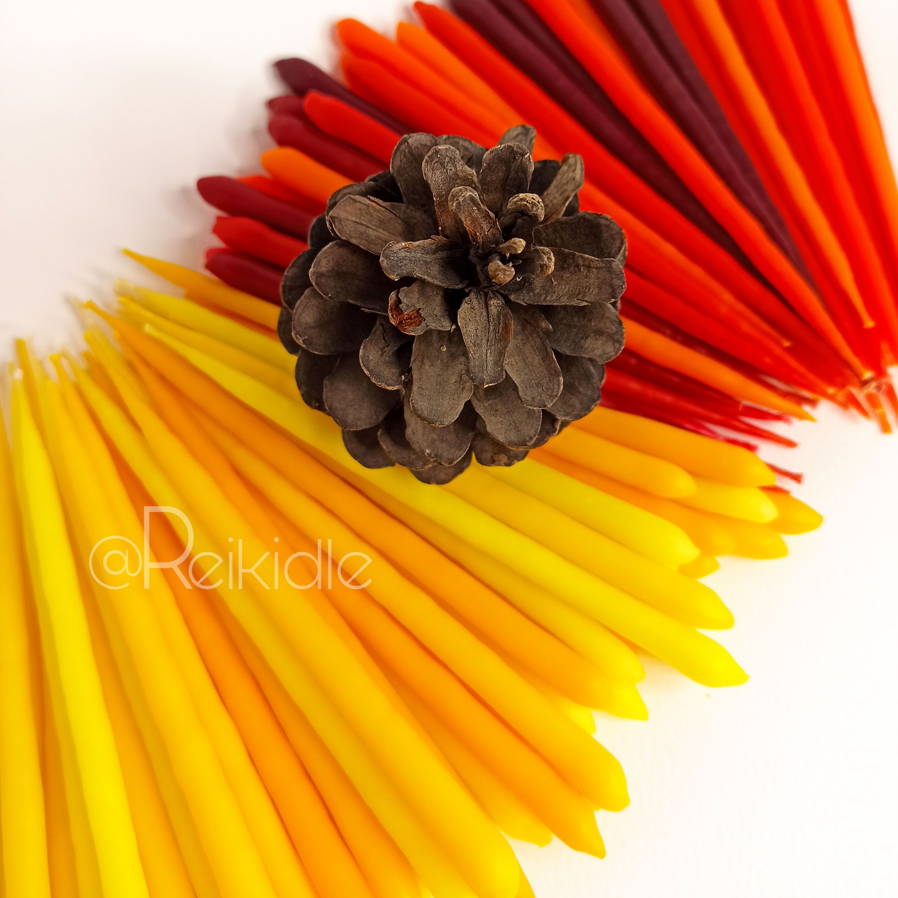 پک 50 عددی شمع قلمی سایز کوچک (بیبی کندل) ارتفاع 13 قطر نیم (کاملا دستساز ) بدون اشک یا اشکدار