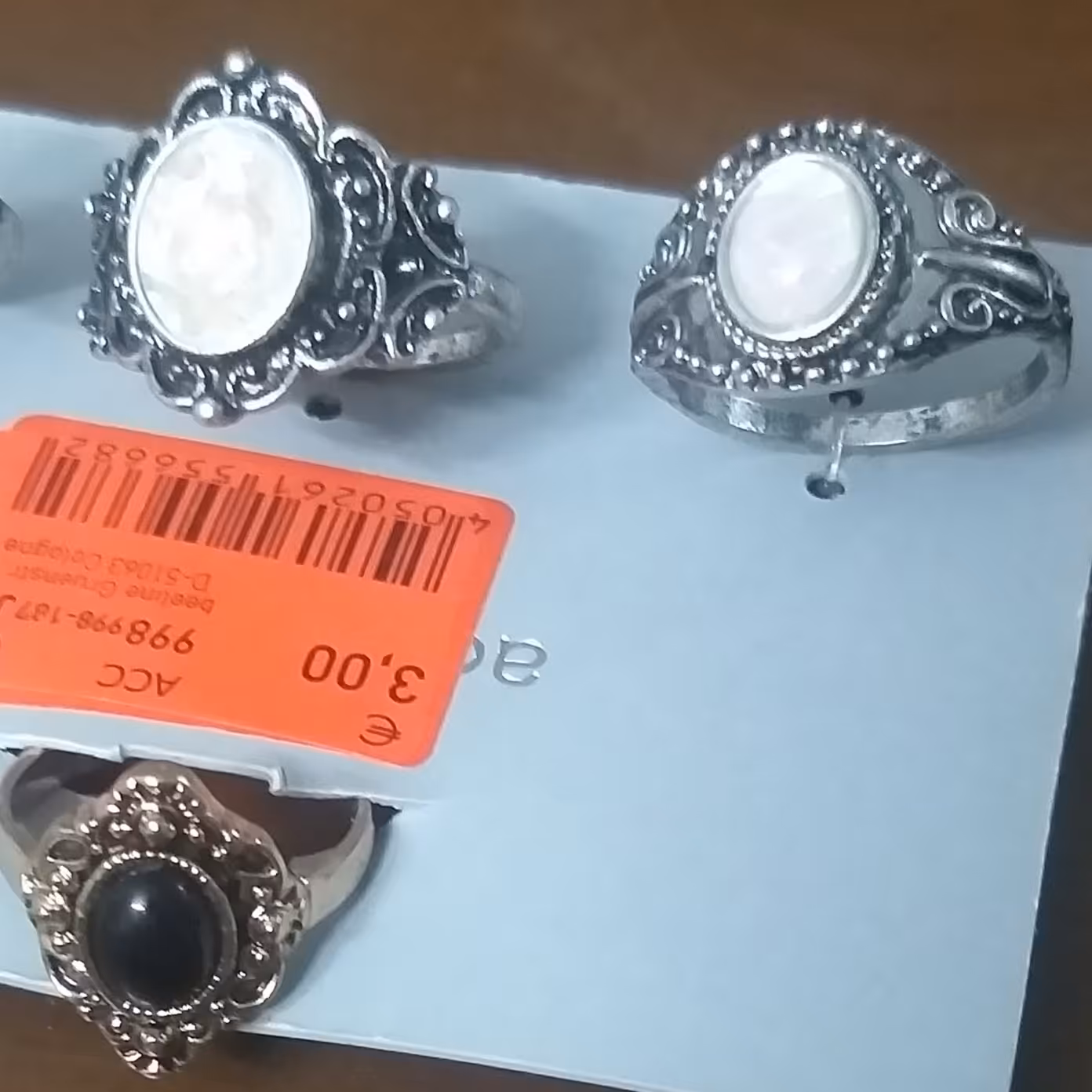 پک انگشتر نگین دار با کیفیت عالی