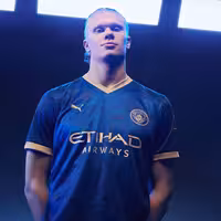 کیت سال چینی منچستر سیتی (پیراهن و شورت)