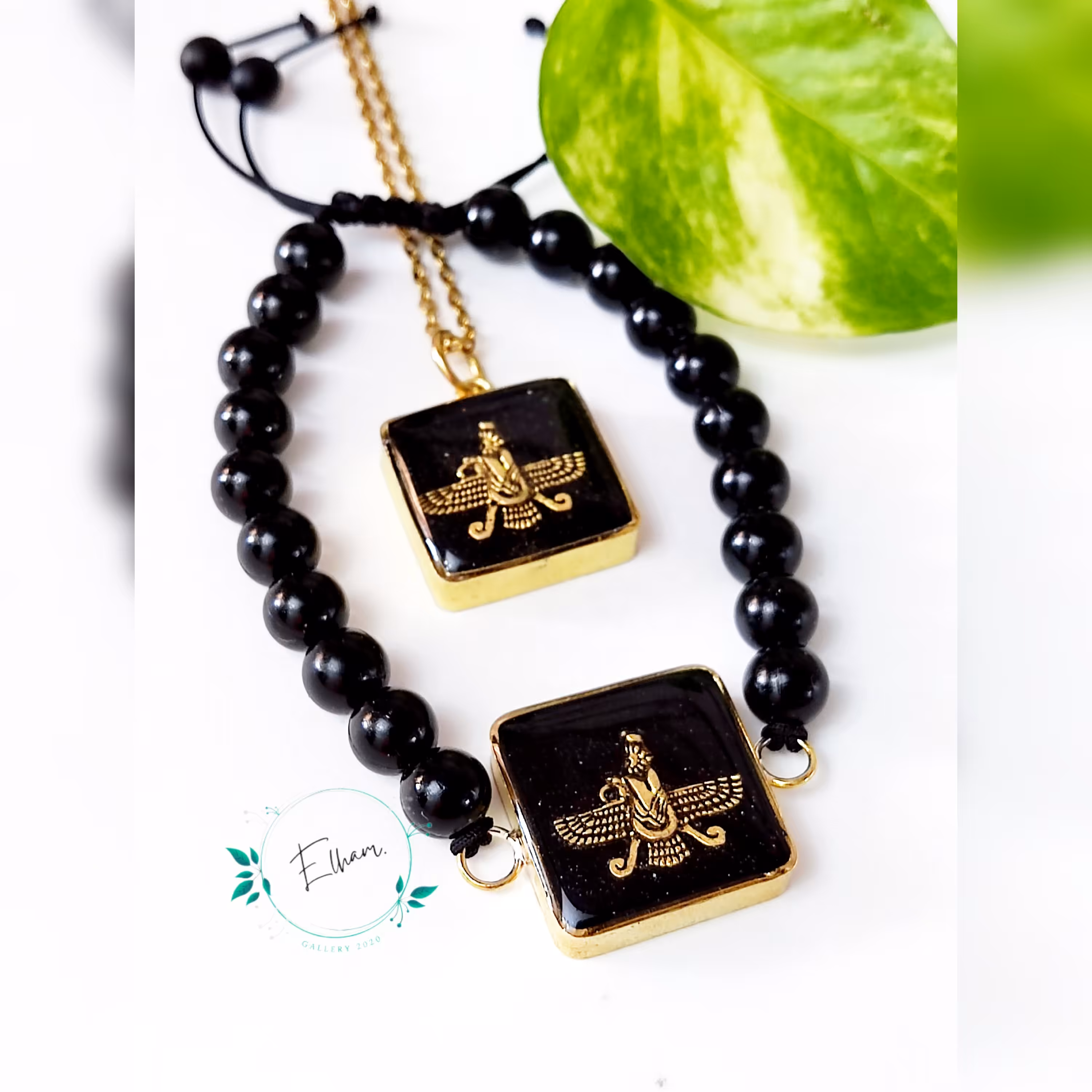 دستبند و گردنبند فروهر