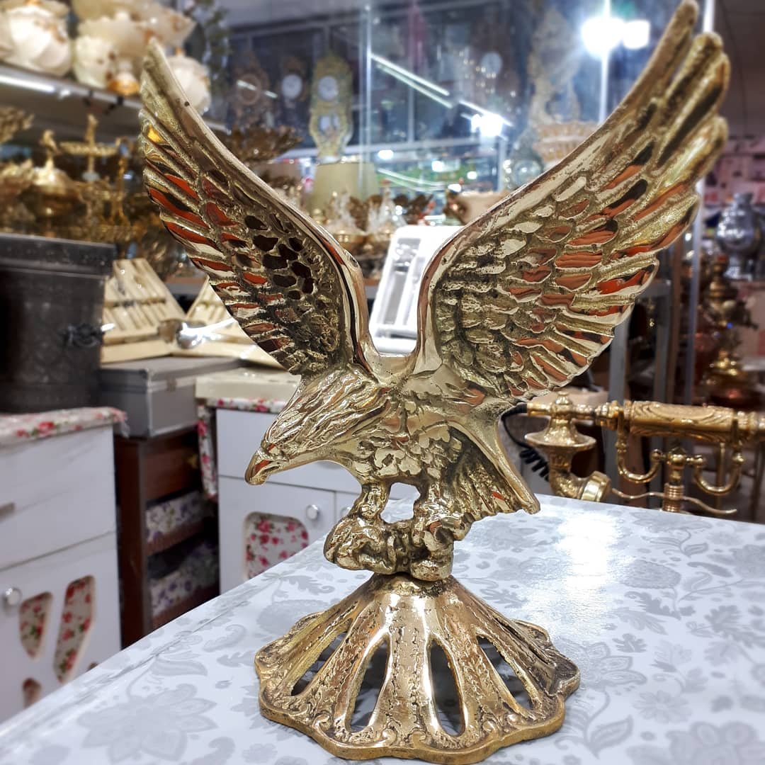 عقاب برنز