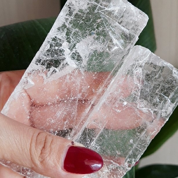 دلنمک جهرم کریستال درشت 1کیلوخلوص 99درصددارای کلسیم بالاطبع گرم