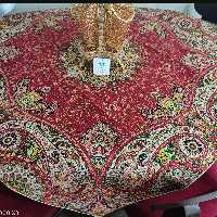 رومیزی شاهپسند قرمز