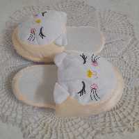 اسلیپر فانتزی حوله ای، رنگ کرم سفید، فری سایز، طول 23سانت