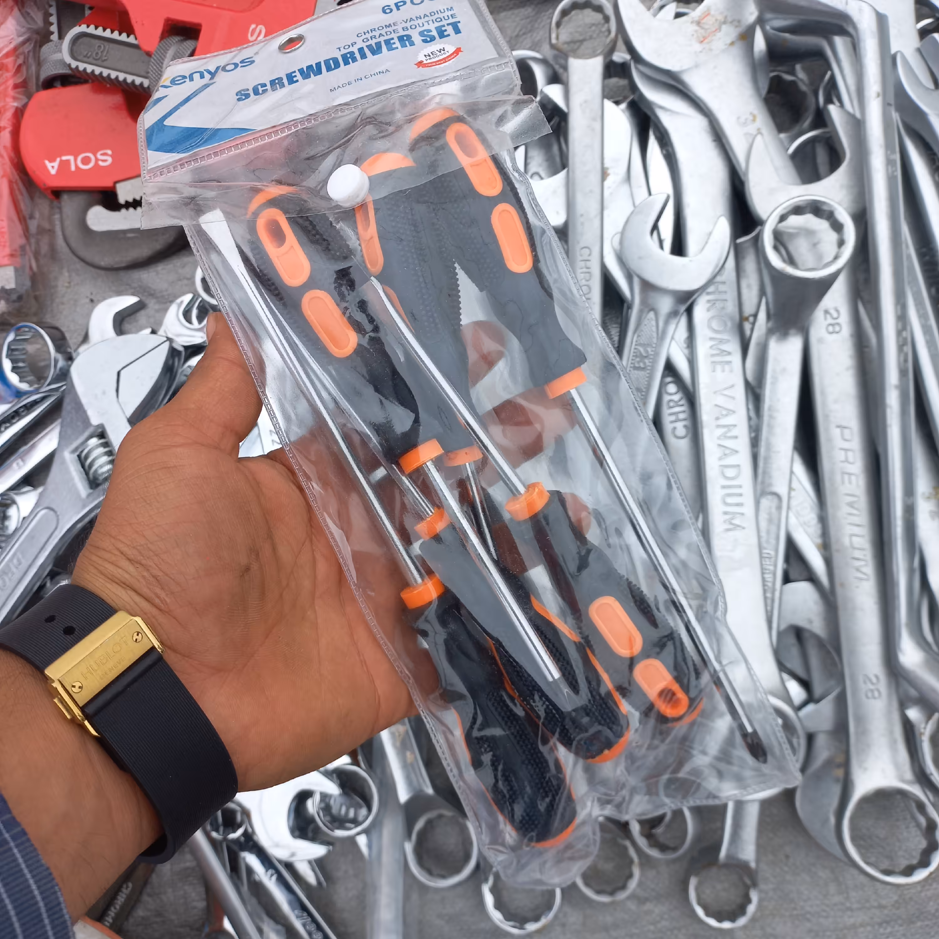 پیچ گوشتی شش عددی برند کنیوس کیفیت اعلا درجه یک 