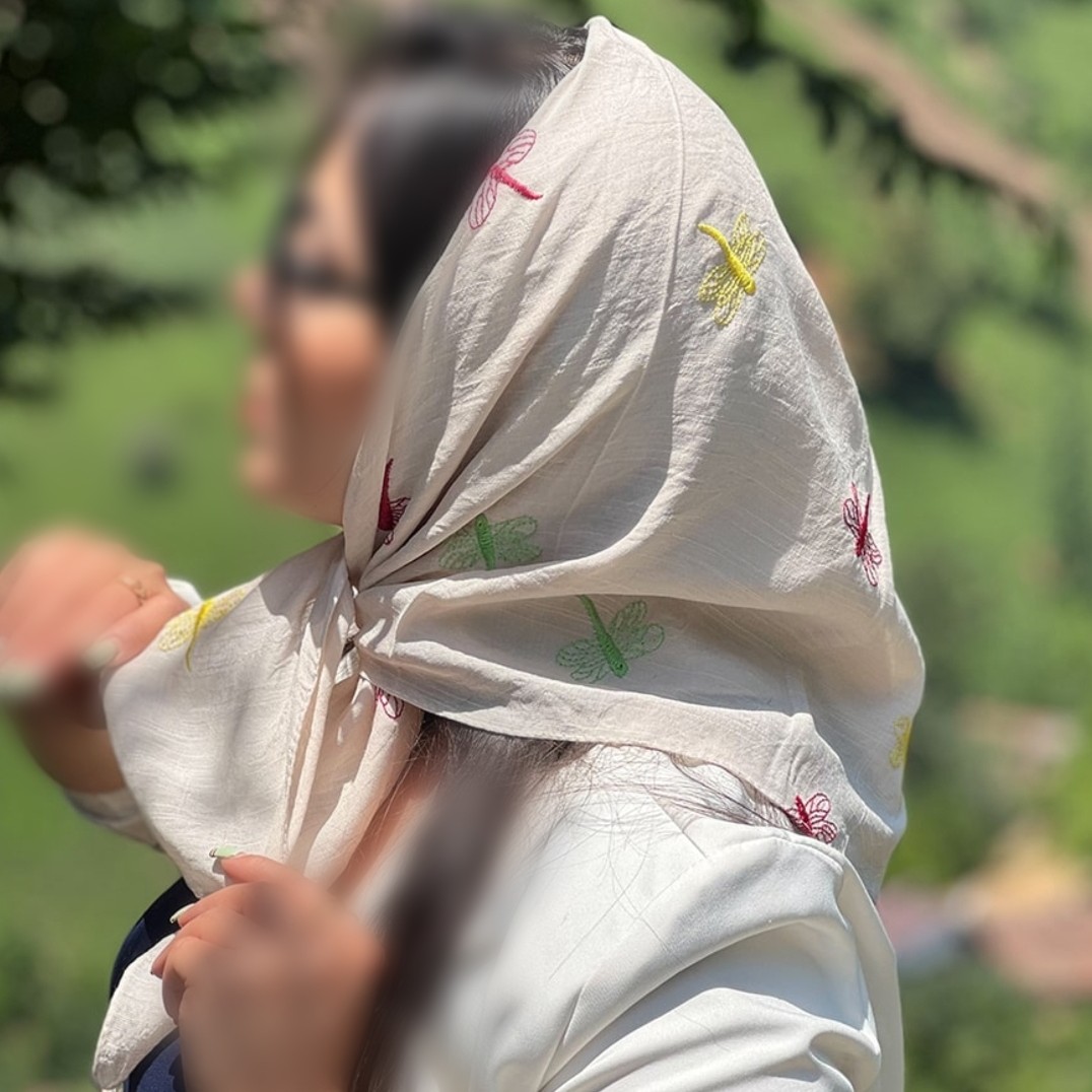 روسری نخی سنجاقکی