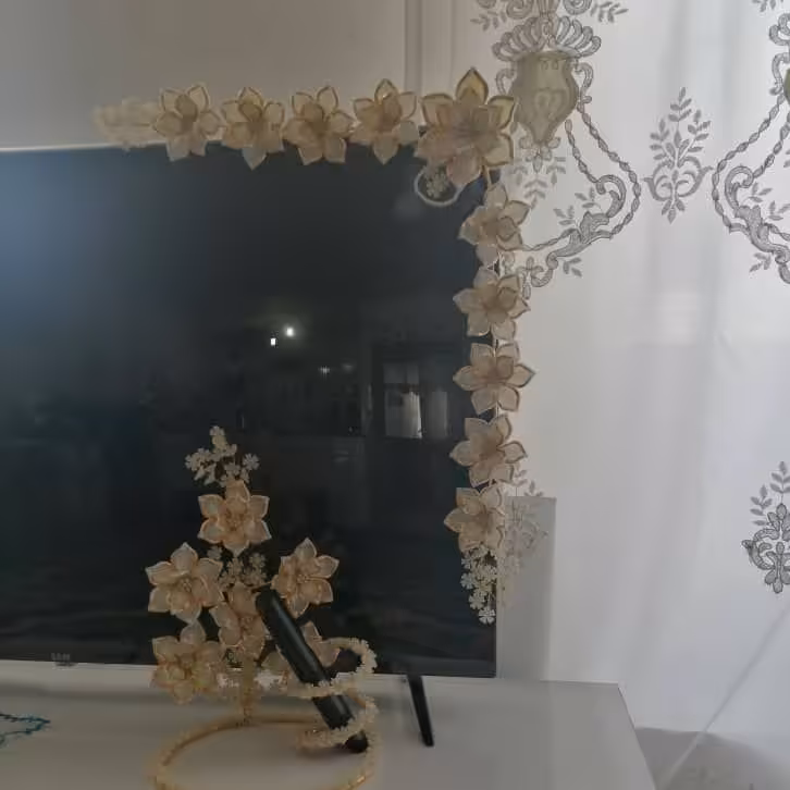 گل تلوزیون کریستال