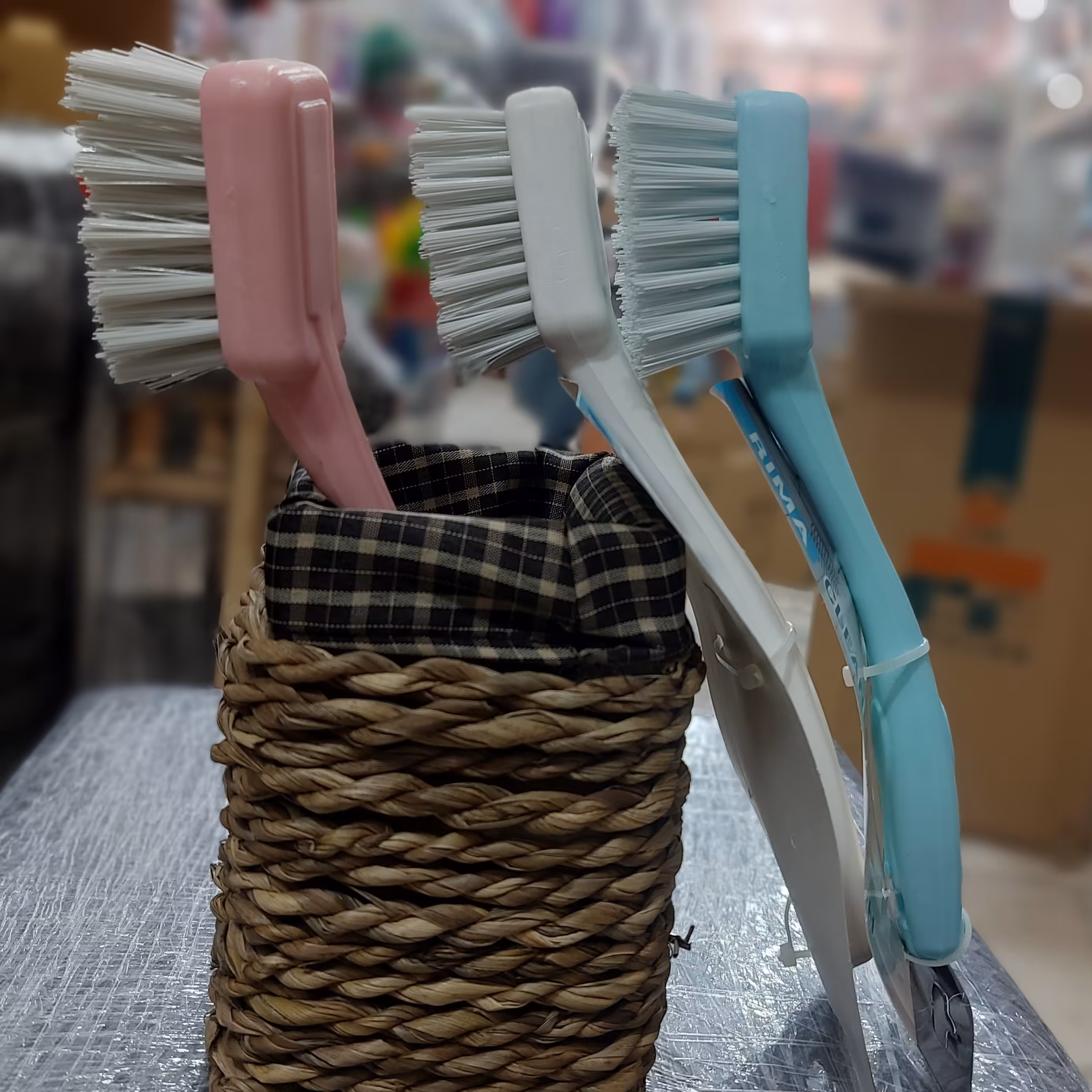 فرچه سرویس بهداشتی ،حمام و سینک