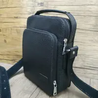 کیف دوشی چرم طبیعی دستدوز مدل i-130 مشکی فلوتر ایزاکو
