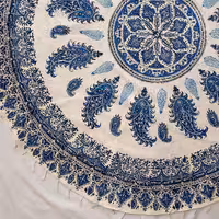 رومیزی گرد 150 آبی طرح گل لاله قلمکار اصفهان