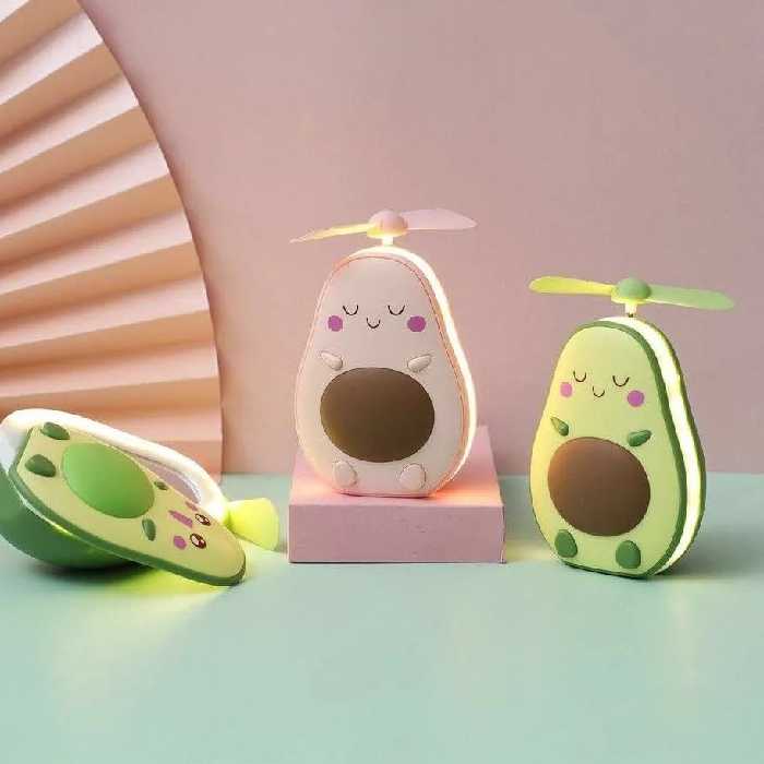 آینه رینگ لایتی  و پنکه دستی ژاپنی شارژی فقط رنگ سبز   ارسال رایگان بابل محصول فانتزی و جذاب