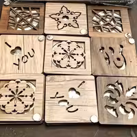 آیینه چوبی مشبک