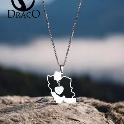 گردنبند نقشه ایران با آویز قلب ️