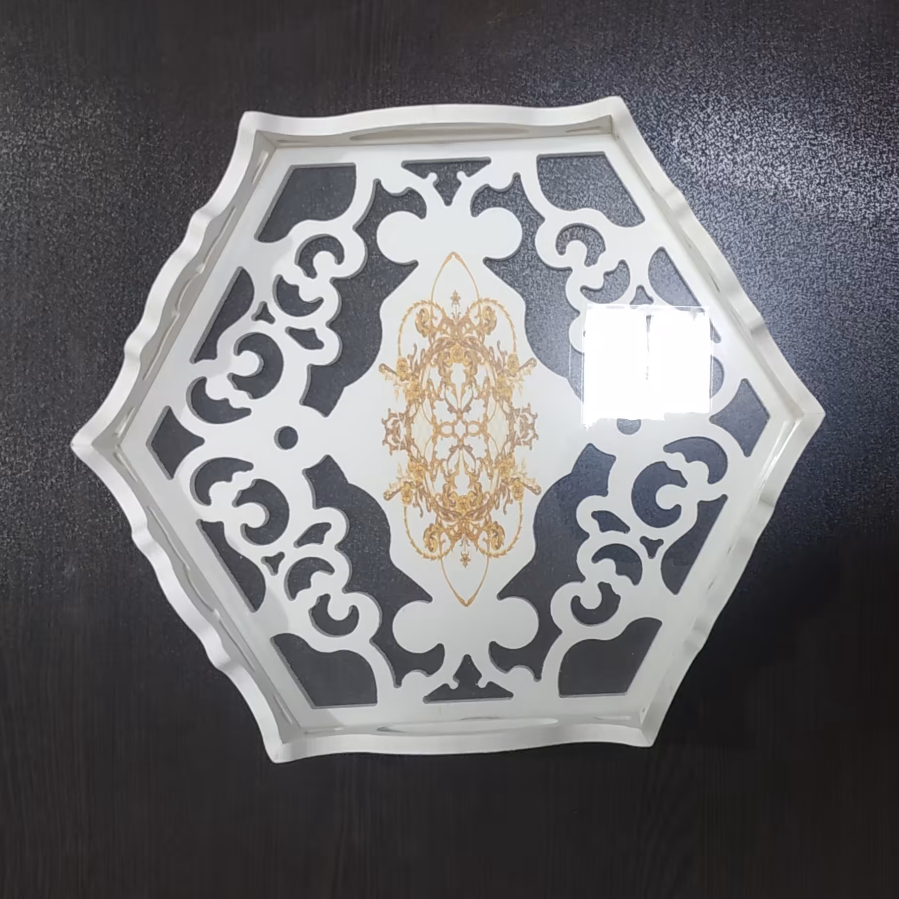 سینی پی پی سیpvc  سفید با کفه شیشه ایی شکل چند ضلعی 