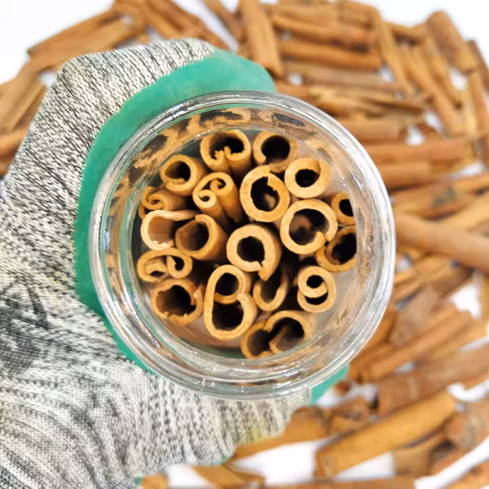 دارچین سیگاری یا لوله ای درجه یک بسته بندی 250 گرمی